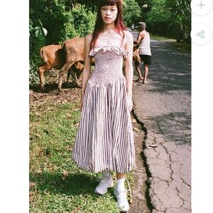 EM On Holiday Strapless Smocked Dress - Brown size small New With Tags